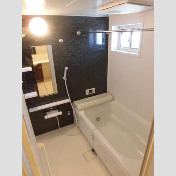 バス (302　浴室)