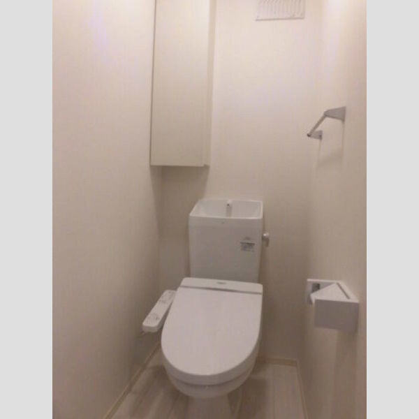トイレ (302　トイレ)