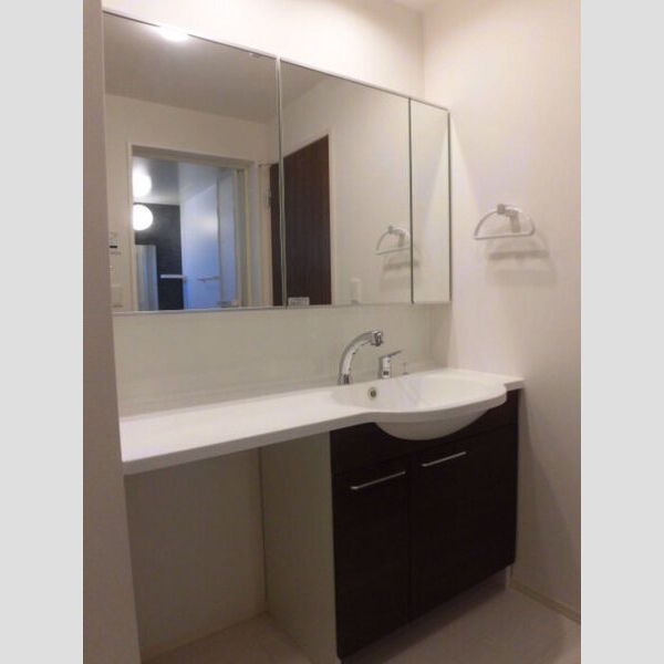 洗面所 (302　洗髪洗面化粧台)