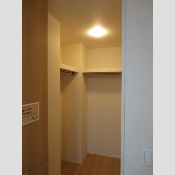 収納 (ウォークインクローゼット)