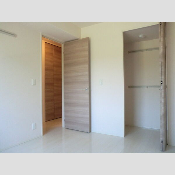 その他 (102 洋室)