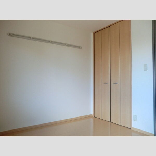 その他 (205 洋室)