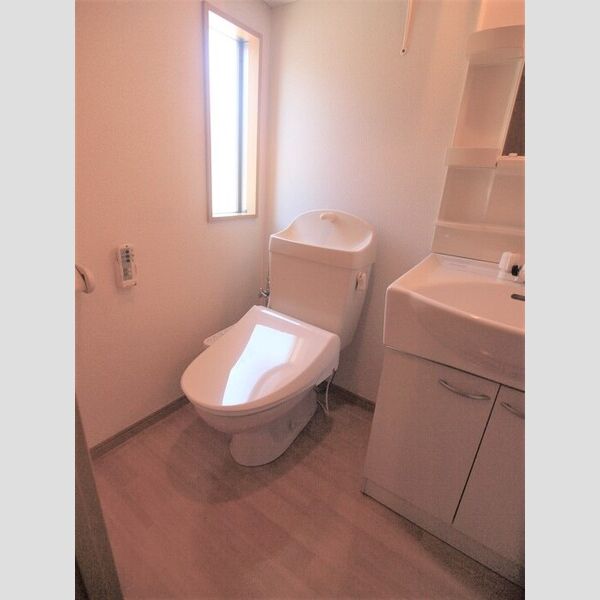 トイレ (D105　温水洗浄暖房便座)