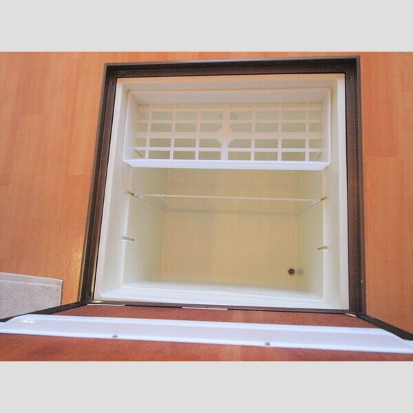 収納 (D105　床下収納)