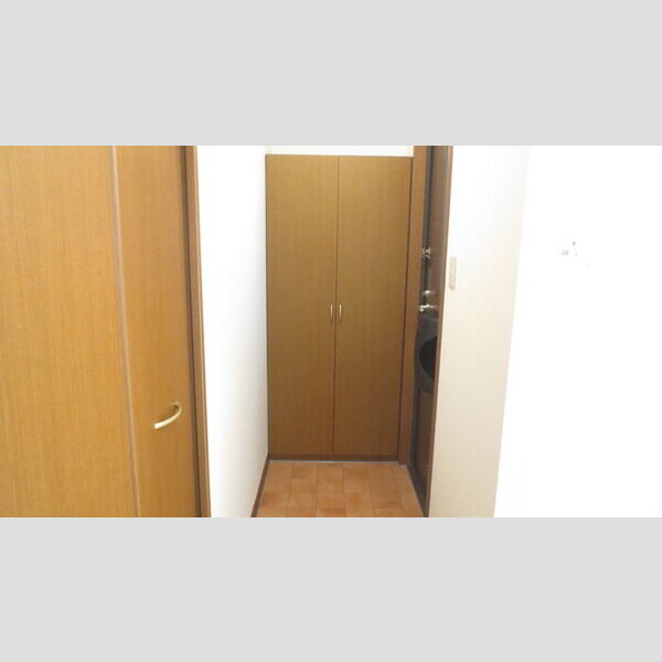 玄関 (202　玄関)