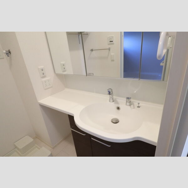 洗面所 (102　洗髪洗面化粧台)