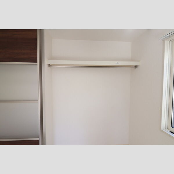 収納 (102　物入)