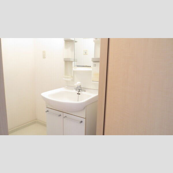 洗面所 (202　洗面所)