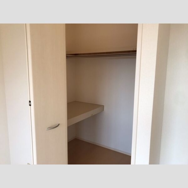 収納 (201 ウォークインクローゼット)