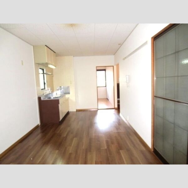 居室・リビング (A102号　リビング)