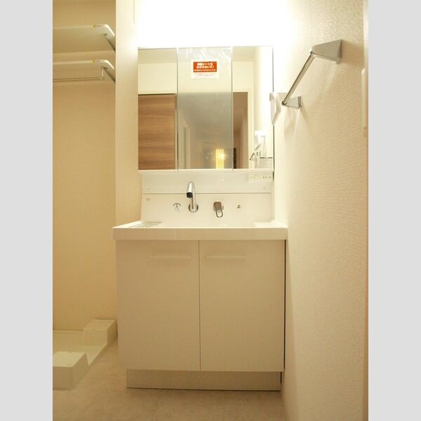 洗面所 (301　洗面台)