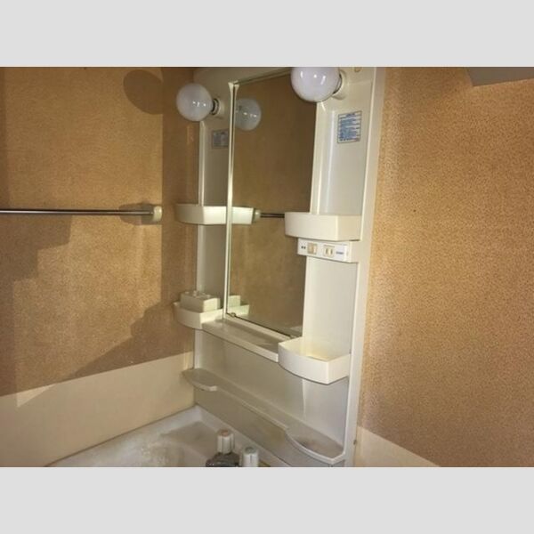 洗面所 (B101　洗面所)