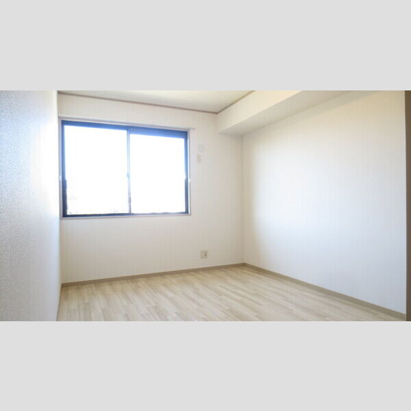 その他 (202　洋室)