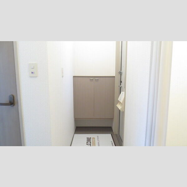 玄関 (202　玄関)