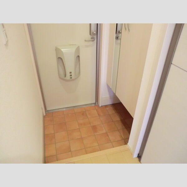 玄関 (102　玄関)