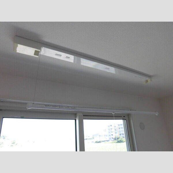 その他 (室内物干し完備)