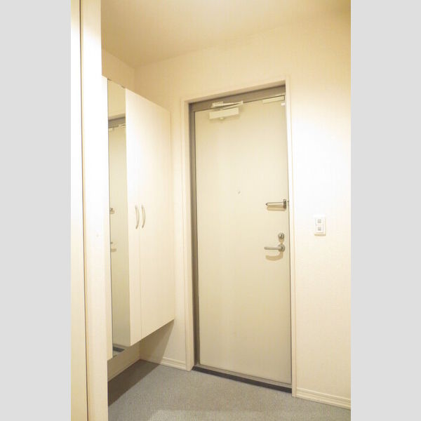 玄関 (305 玄関)