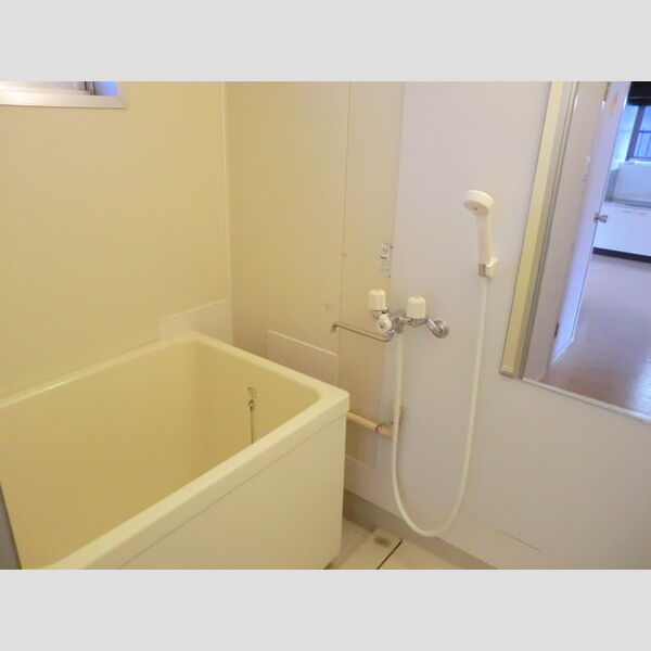 バス (105　浴室)