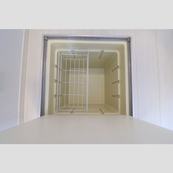 その他 (A103　床下収納)