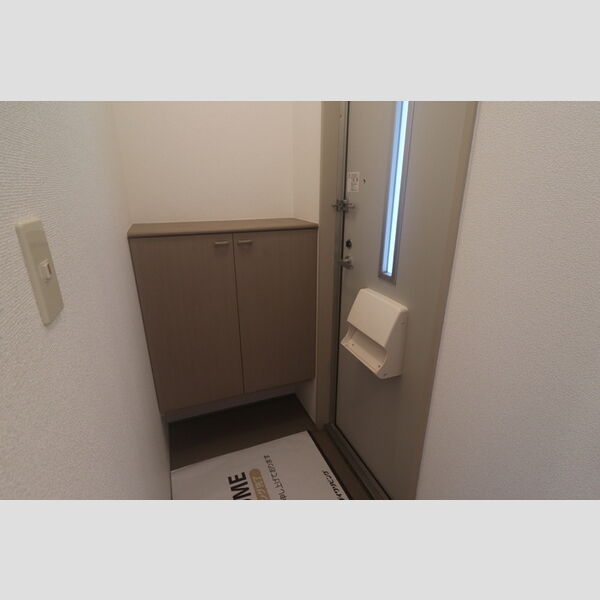 玄関 (102　玄関)