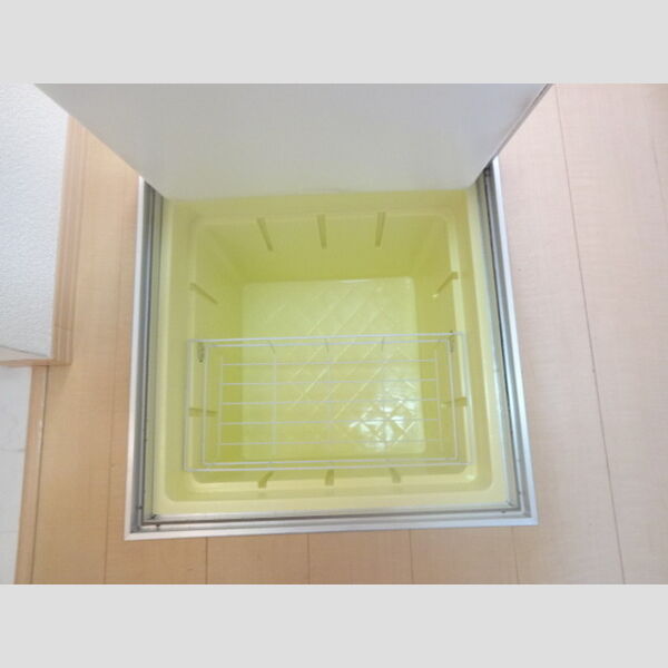 収納 (B102　床下収納)