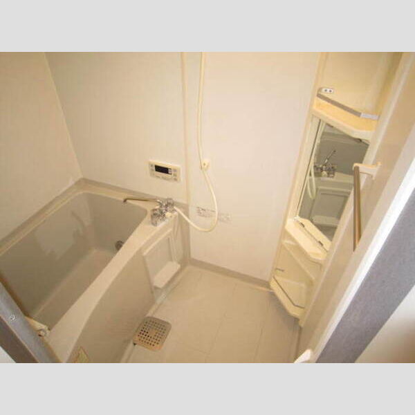 バス (103　浴室)