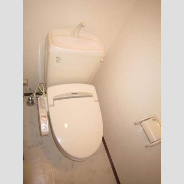 トイレ (103　温水洗浄暖房便座)