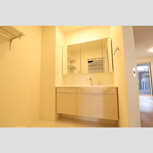 洗面所 (A102洗面所)