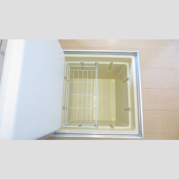 その他 (B105 床下収納)