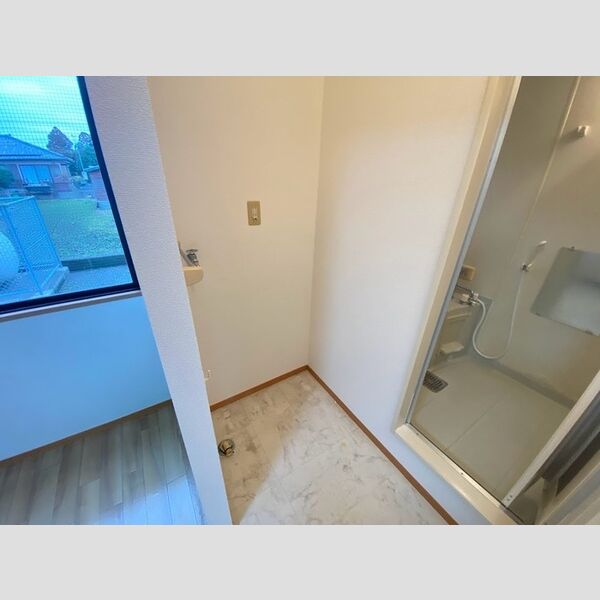 その他 (105 室内洗濯機置き場)