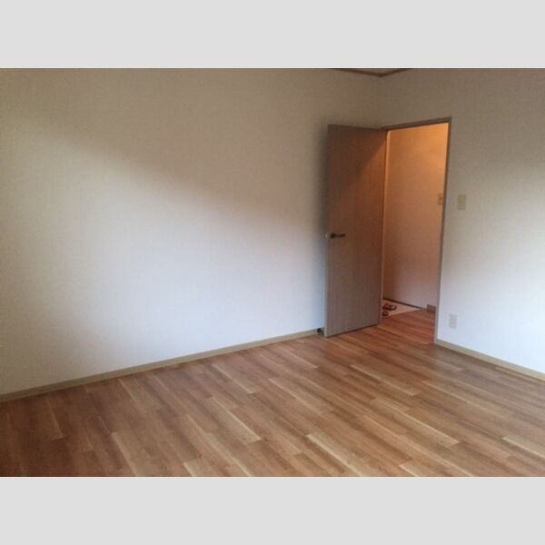 その他 (105 洋室)