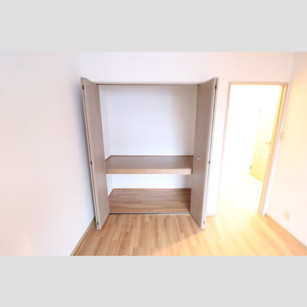 収納 (201 ウォークインクローゼット)