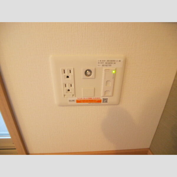 その他 (102　インターネット接続)