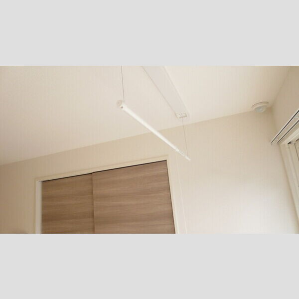 その他 (102　室内物干し)