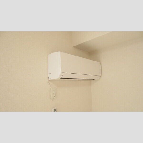 その他 (102　エアコン)