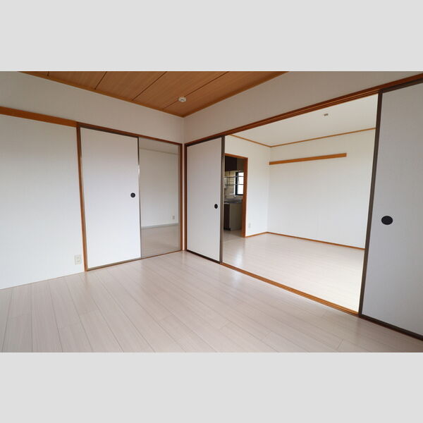 その他 (203 洋室)