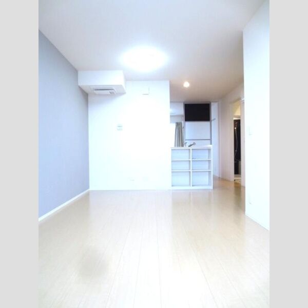 居室・リビング (105号　リビング)