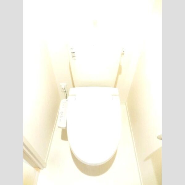 トイレ (105号　トイレ)