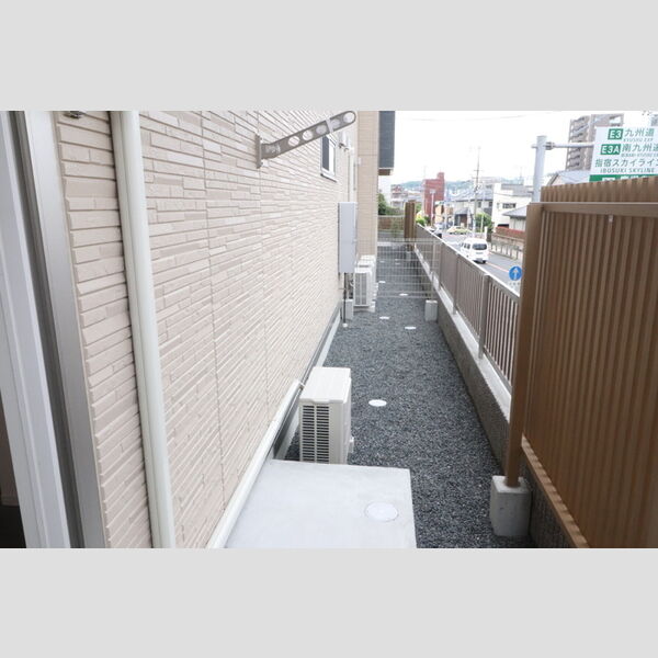 その他 (102　専用庭)