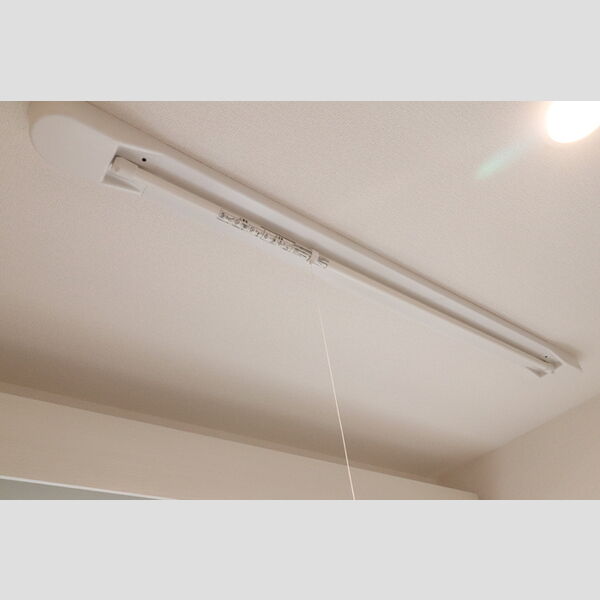 その他 (102　室内物干)