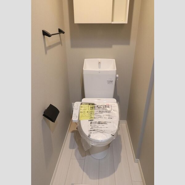 トイレ (105　トイレ)