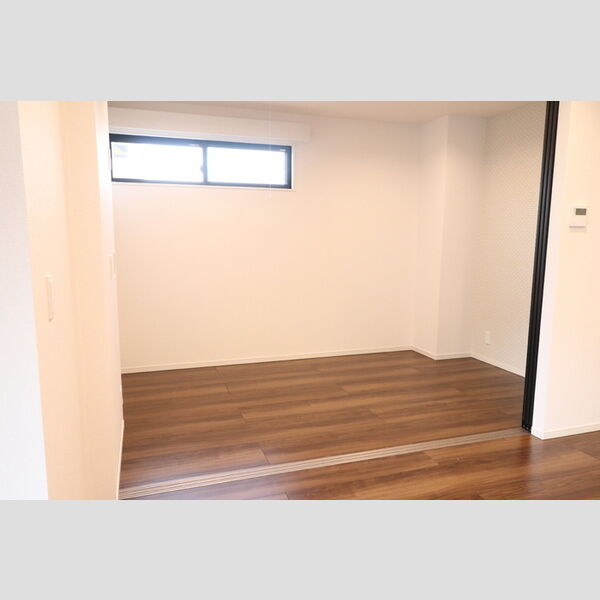 その他 (203　洋室)