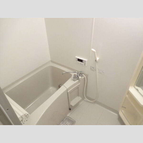 バス (A101　浴室)