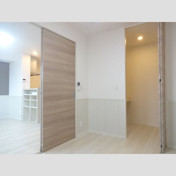 その他 (202 洋室)