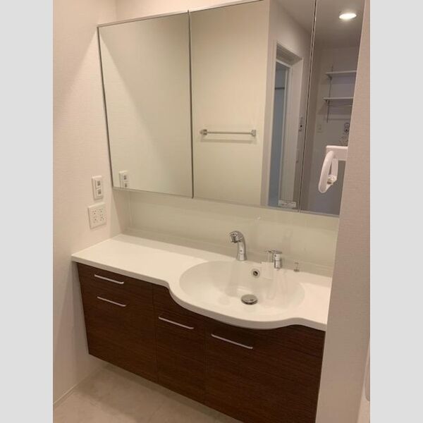 洗面所 (202洗面)