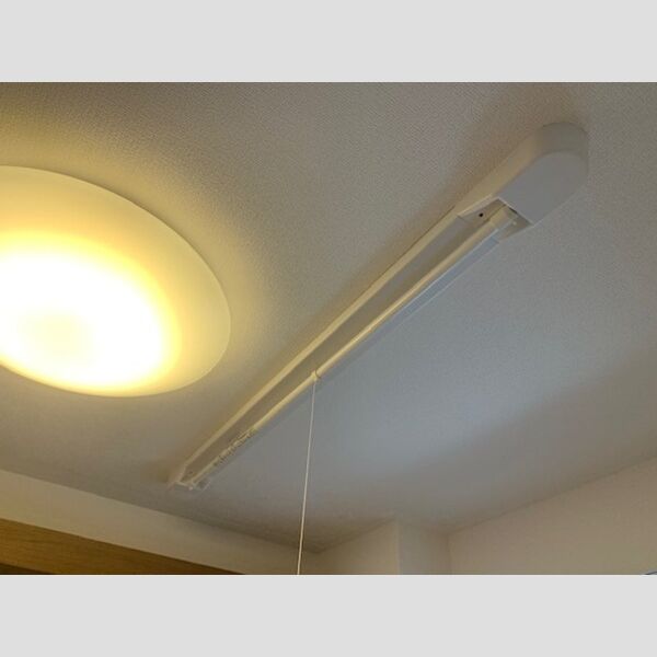 その他設備 (202室内物干)