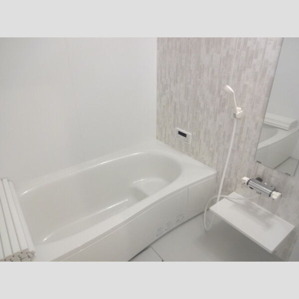 バス (B201　浴室)