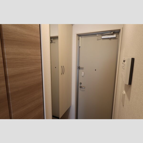 玄関 (101玄関)
