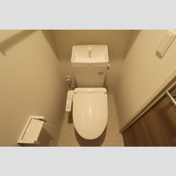 トイレ (205　トイレ)