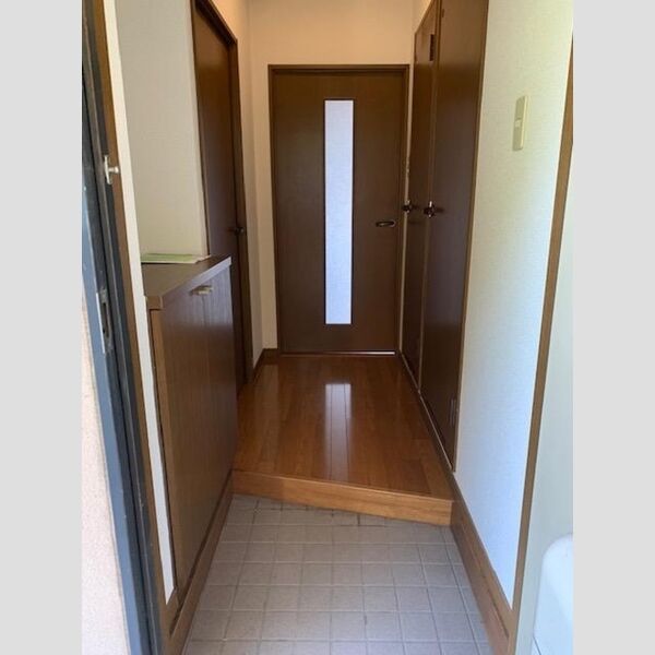 玄関 (203玄関)